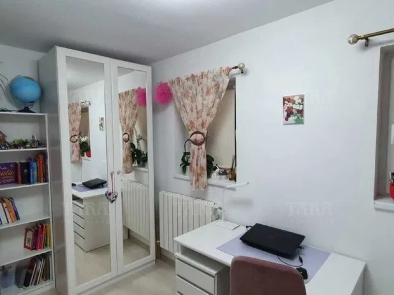 Apartament Cu 3 Camere Florilor ID V1386438 4