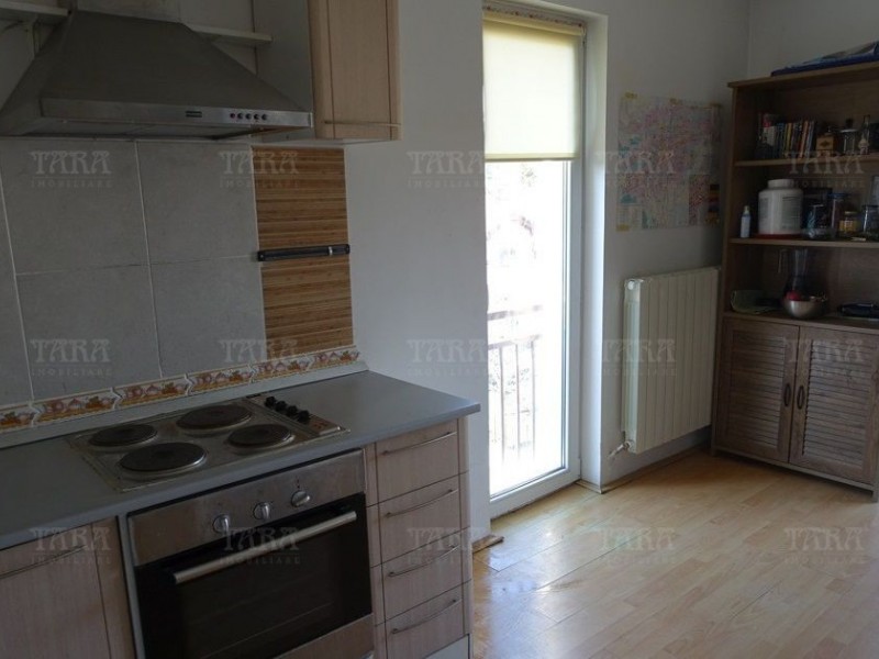 Apartament Cu 4 Camere Gheorgheni ID V1676387 2