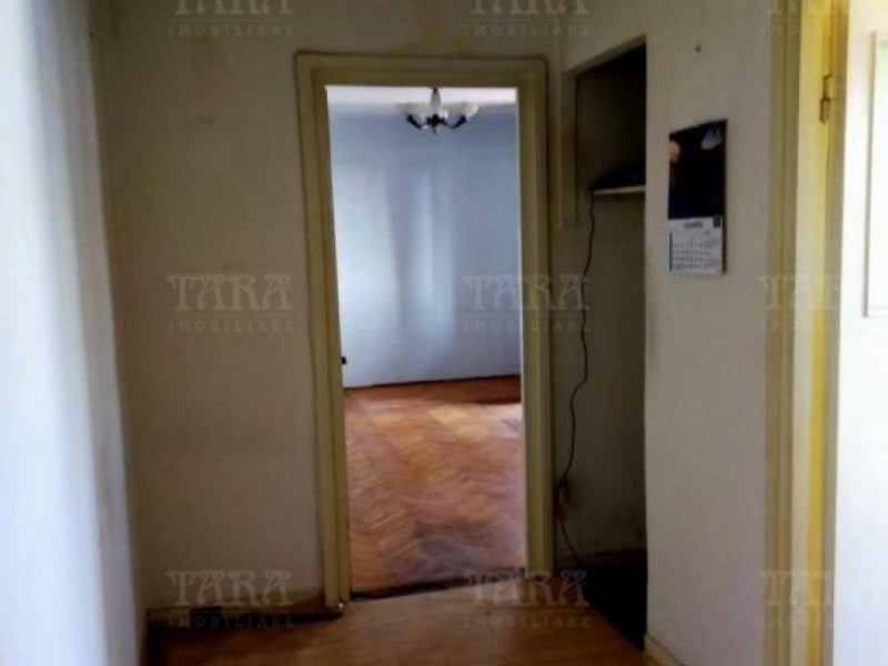 Apartament Cu 3 Camere Gheorgheni ID V1469784 3