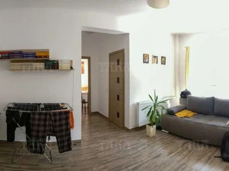 Apartament cu 2 camere, Floresti