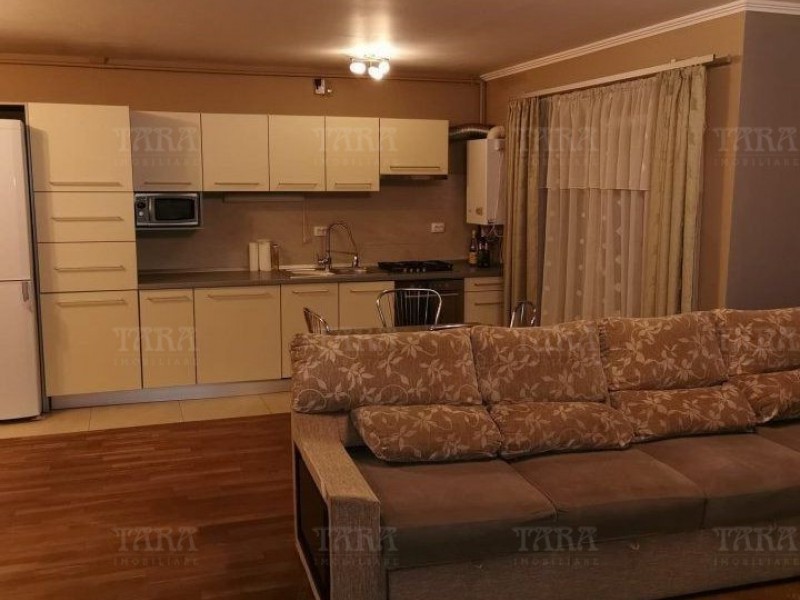 Apartament Cu 3 Camere Florilor ID V1583573 3