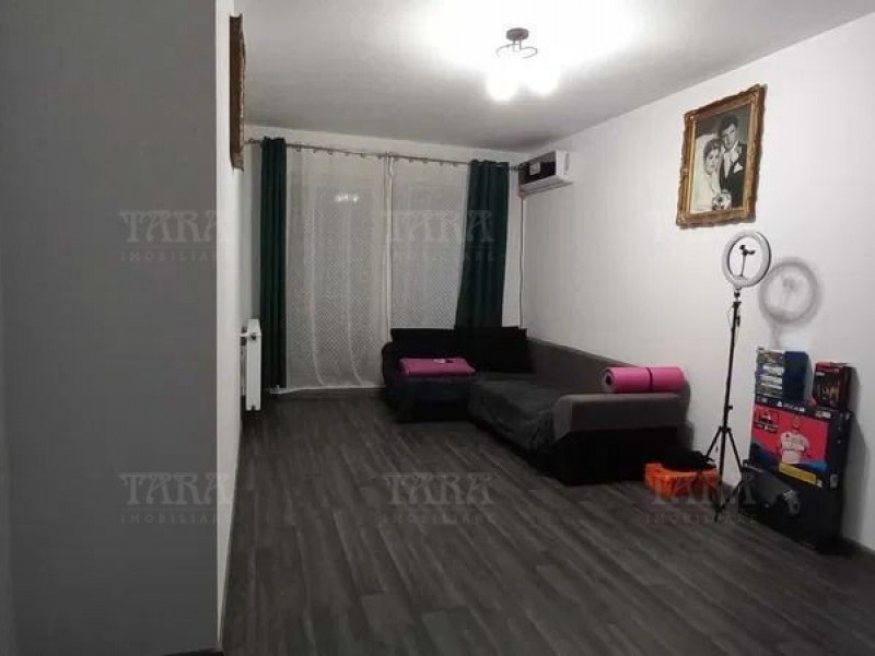 Apartament Cu 3 Camere Eroilor ID V1487081 1