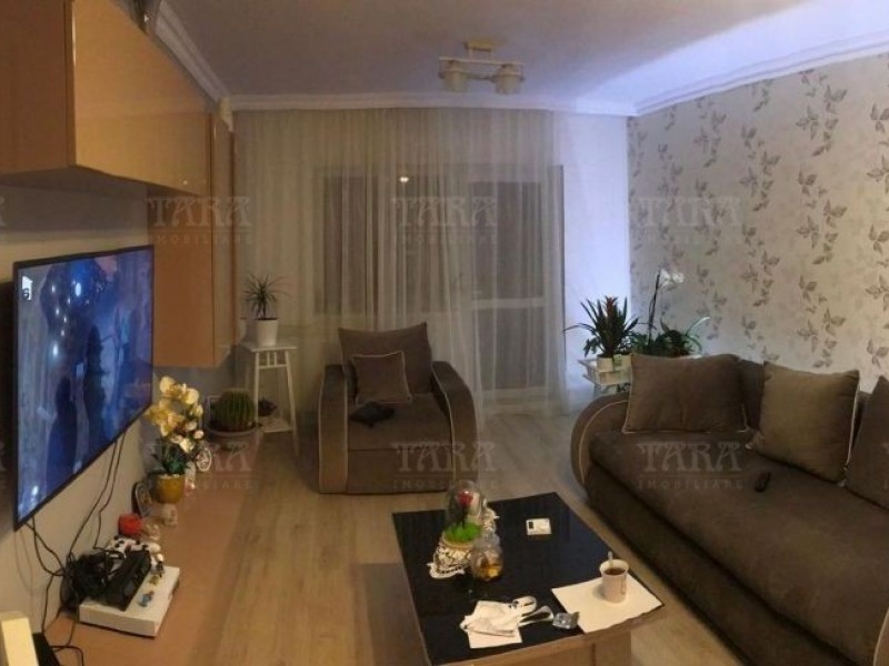 Apartament cu 3 camere, Gheorgheni