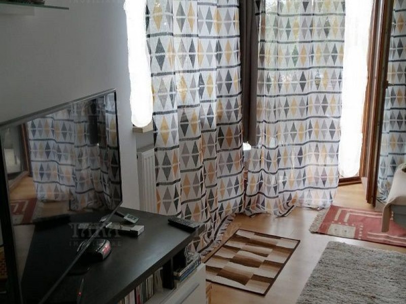 Apartament cu 3 camere, Andrei Muresanu